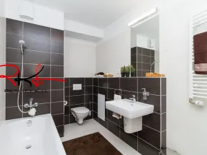 Prodej bytu 2+kk, Praha, Drnovská, 95 m2