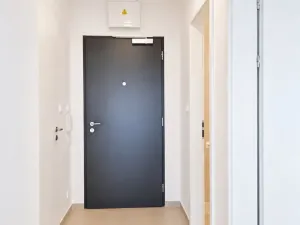 Pronájem bytu 2+kk, Praha - Vysočany, Pod Harfou, 49 m2