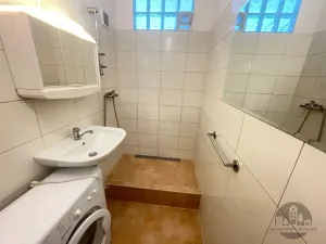 Pronájem bytu 1+kk, Praha - Troja, Mazurská, 30 m2