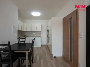 Pronájem bytu 2+kk, Hradec Králové - Třebeš, Svatojánská, 49 m2