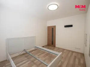 Pronájem bytu 2+kk, Hradec Králové - Třebeš, Svatojánská, 49 m2