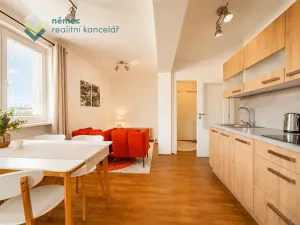 Pronájem bytu 2+kk, Praha - Strašnice, Věšínova, 35 m2