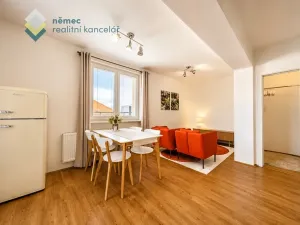 Pronájem bytu 2+kk, Praha - Strašnice, Věšínova, 35 m2
