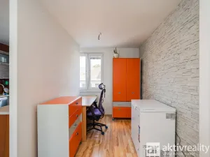 Prodej rodinného domu, Praha - Komořany, Nad teplárnou, 260 m2