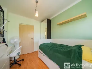 Prodej rodinného domu, Praha - Komořany, Nad teplárnou, 260 m2