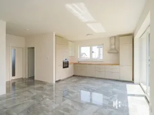 Pronájem rodinného domu, Zlonín, Za Humny, 139 m2