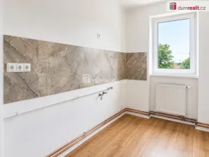 Prodej bytu 3+1, Česká Lípa, Pod Holým vrchem, 68 m2