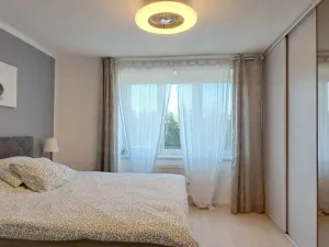 Prodej bytu 4+1, Karlovy Vary - Dvory, K. Kučery, 100 m2