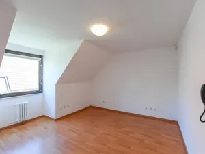 Pronájem kanceláře, Praha - Kunratice, Ke hrádku, 417 m2