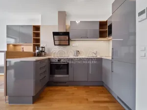 Prodej bytu 3+kk, Praha - Karlín, Za Karlínským přístavem, 88 m2
