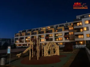 Prodej bytu 2+kk, Praha - Uhříněves, Nové náměstí, 57 m2
