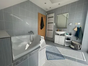 Pronájem rodinného domu, Praha - Březiněves, V pěšinkách, 200 m2