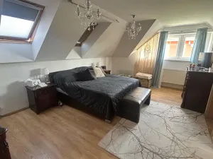 Pronájem rodinného domu, Praha - Březiněves, V pěšinkách, 200 m2