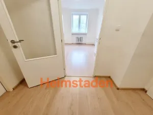 Pronájem bytu 1+kk, Havířov - Město, Vardasova, 22 m2