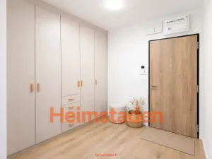 Pronájem bytu 2+1, Praha - Holešovice, U Pergamenky, 54 m2