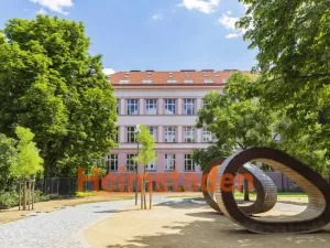 Pronájem bytu 2+1, Praha - Holešovice, U Pergamenky, 61 m2