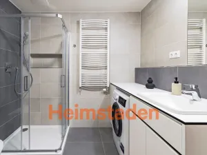 Pronájem bytu 2+1, Praha - Holešovice, U Pergamenky, 55 m2
