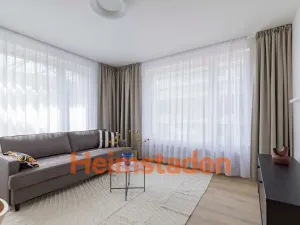 Pronájem bytu 2+1, Praha - Holešovice, U Pergamenky, 61 m2