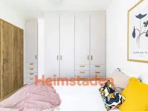 Pronájem bytu 2+1, Praha - Holešovice, U Pergamenky, 61 m2