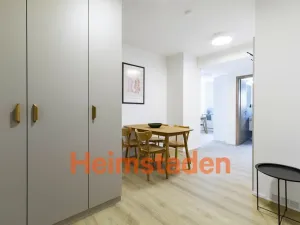 Pronájem bytu 2+1, Praha - Holešovice, U Pergamenky, 61 m2