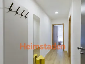 Pronájem bytu 1+kk, Praha - Holešovice, Vrbenského, 34 m2