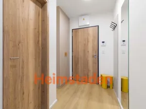 Pronájem bytu 1+kk, Praha - Holešovice, Vrbenského, 34 m2