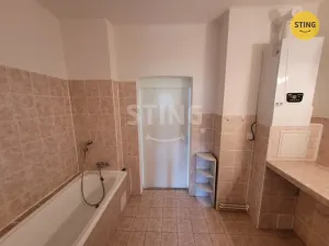 Pronájem bytu 2+kk, Opava, Englišova, 58 m2