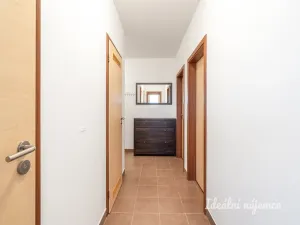 Pronájem bytu 3+kk, Praha - Dolní Chabry, U váhy, 70 m2