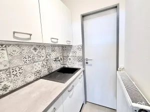Pronájem skladu, Jihlava, Znojemská, 1004 m2
