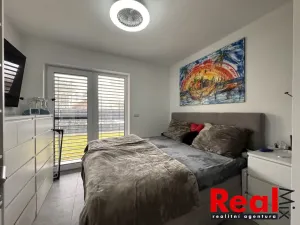 Pronájem bytu 3+kk, Pohořelice, U Kasáren, 68 m2