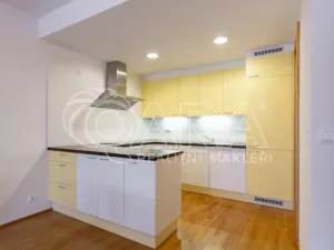 Pronájem bytu 2+kk, Praha - Košíře, Linhartova, 81 m2