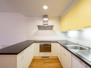 Pronájem bytu 2+kk, Praha - Košíře, Linhartova, 81 m2