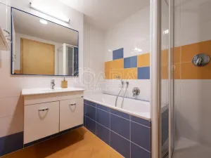 Pronájem bytu 2+kk, Praha - Košíře, Linhartova, 81 m2