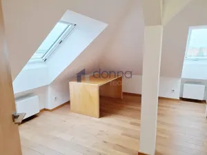 Pronájem bytu 2+kk, Praha, Rektorská, 72 m2