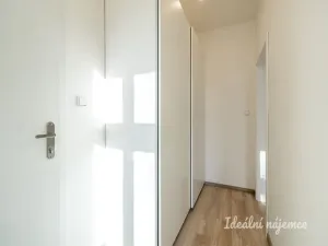 Pronájem bytu 2+kk, Praha - Smíchov, Jindřicha Plachty, 40 m2