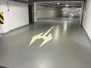 Pronájem garážového stání, Praha - Letňany, Nepomuckých, 15 m2