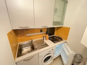 Pronájem bytu 2+kk, Praha - Žižkov, Blahníkova, 35 m2
