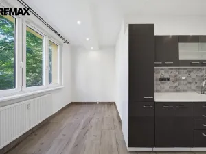 Prodej bytu 4+1, Chomutov, Kamenná, 76 m2