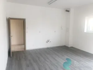 Pronájem kanceláře, Český Krumlov, Budějovická, 89 m2