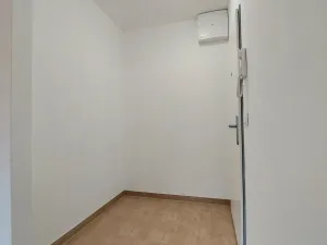 Pronájem bytu 2+kk, Hrochův Týnec, Nádražní, 44 m2