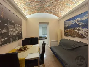 Pronájem bytu 2+kk, Praha - Žižkov, Orebitská, 36 m2