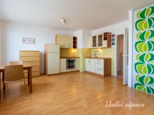 Pronájem bytu 1+kk, Praha - Letňany, Bohumínská, 40 m2