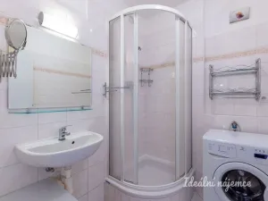 Pronájem bytu 1+kk, Praha - Letňany, Bohumínská, 40 m2