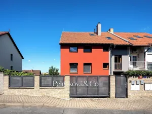 Prodej vícegeneračního domu, Praha - Štěrboholy, Pod areálem, 333 m2