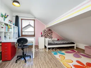 Prodej vícegeneračního domu, Praha - Štěrboholy, Pod areálem, 333 m2