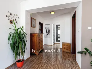 Prodej vícegeneračního domu, Praha - Štěrboholy, Pod areálem, 333 m2