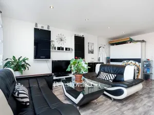 Prodej vícegeneračního domu, Praha - Štěrboholy, Pod areálem, 333 m2