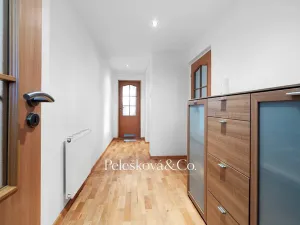Prodej vícegeneračního domu, Praha - Štěrboholy, Pod areálem, 333 m2