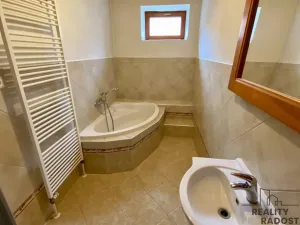 Prodej vícegeneračního domu, Vanovice, 450 m2