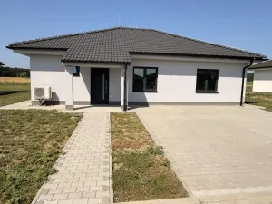 Prodej rodinného domu, Sopřeč, 148 m2